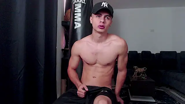 Snapshot of Stiven_CL chatting on November 13, 2025, 7:29 pm Stiven CL online show from November 13, 2025, 7:29 pm