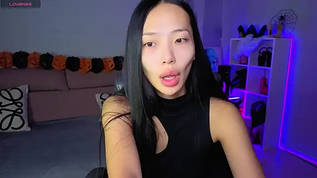  MIURA  online show from October 29, 2025, 1:04 am