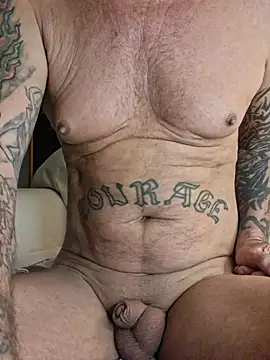 Hotbodyscottie online show from July 22, 2026, 9:22 am