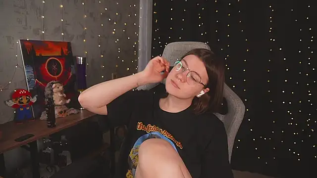 cuteamberlyyy online show from April 7, 2026, 4:36 am