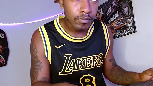 king  Black online show from February 18, 2026, 1:36 am