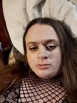 Snapshot of Geemaal chatting on November 23, 2025, 9:08 am Geemaal online show from November 23, 2025, 9:08 am