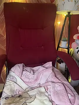 Snapshot of Playful__Princess chatting on March 4, 2026, 4:37 pm Playful Princess online show from March 4, 2026, 4:37 pm