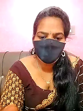 Snapshot of melina214 chatting on July 15, 2026, 4:52 am melina214 online show from July 15, 2026, 4:52 am