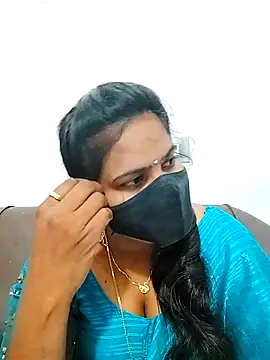 melina214 online show from February 4, 2026, 4:18 am