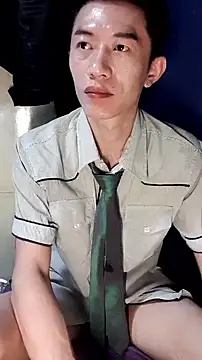 JJjing online show from September 18, 2025, 8:06 am