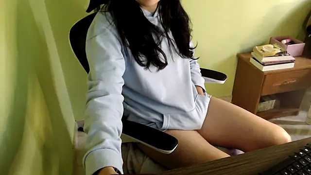 Snapshot of samantha_s69 chatting on April 18, 2026, 9:04 pm samantha s69 online show from April 18, 2026, 9:04 pm
