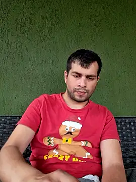 hornny1995 online show from June 13, 2026, 4:38 pm