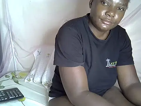 Snapshot of Sweetreena chatting on September 16, 2025, 3:29 am Sweetreena online show from September 16, 2025, 3:29 am