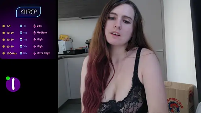 Snapshot of Dominahot4you chatting on October 7, 2025, 7:42 am Dominahot4you online show from October 7, 2025, 7:42 am