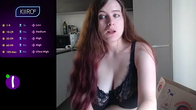 Snapshot of Dominahot4you chatting on September 9, 2025, 7:51 am Dominahot4you online show from September 9, 2025, 7:51 am