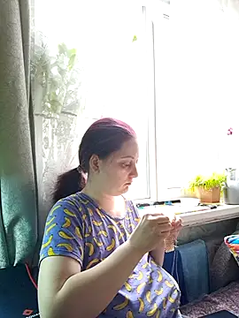 Sakura Green online show from April 26, 2026, 11:51 am