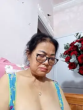 Hotestlove online show from March 15, 2026, 12:45 pm