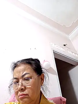 Hotestlove online show from December 21, 2025, 2:19 pm