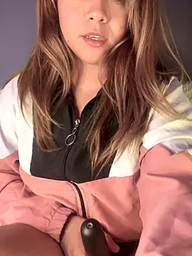 MerlyG online show from November 13, 2025, 5:55 am