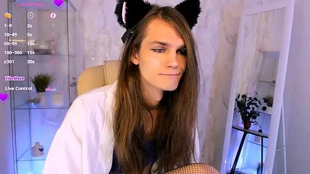 Will Will  online show from November 17, 2025, 6:06 am