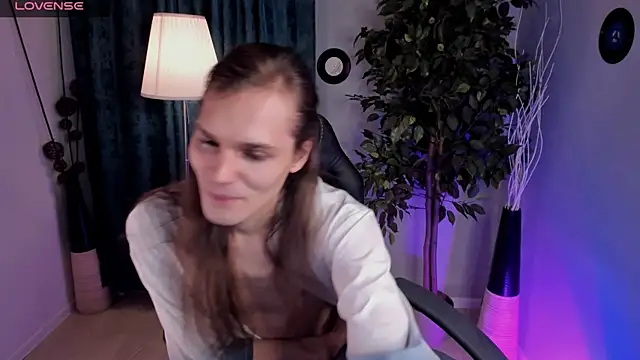 Snapshot of Will_Will_ chatting on February 17, 2026, 9:34 pm Will Will online show from February 17, 2026, 9:34 pm