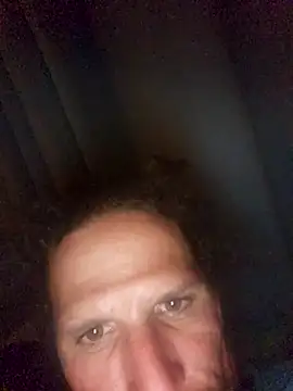 Snapshot of Crackkers chatting on February 22, 2025, 12:08 pm Crackkers online show from February 22, 2025, 12:08 pm