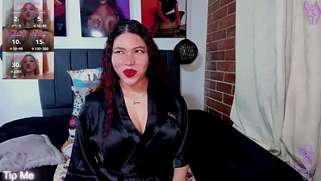 kyliejenner hot online show from September 19, 2025, 3:32 am