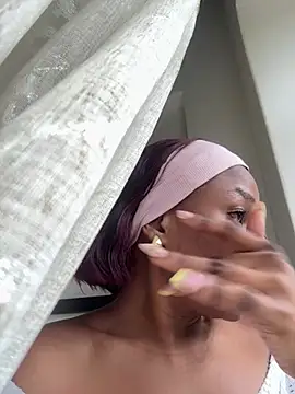 slimcateee online show from March 4, 2026, 7:16 am