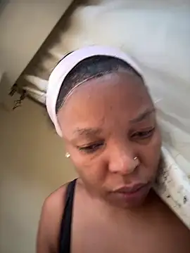 slimcateee online show from April 3, 2026, 5:58 am