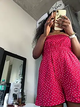 slimcateee online show from February 14, 2026, 6:46 am