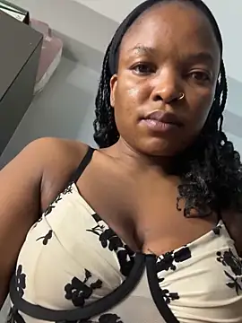 slimcateee online show from October 12, 2025, 4:25 am