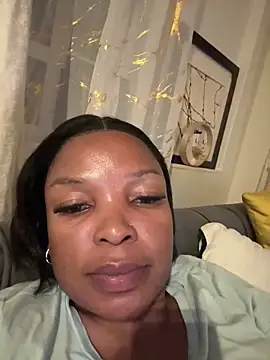 slimcateee online show from November 7, 2025, 6:56 pm