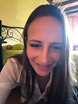 Snapshot of emma4xxx chatting on February 16, 2025, 8:11 pm emma4xxx online show from February 16, 2025, 8:11 pm