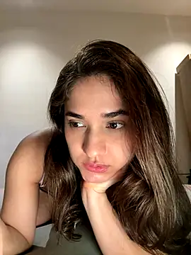 Snapshot of CuteeRose chatting on December 5, 2025, 8:17 pm CuteeRose online show from December 5, 2025, 8:17 pm