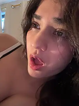 Snapshot of CuteeRose chatting on January 19, 2026, 3:05 pm CuteeRose online show from January 19, 2026, 3:05 pm