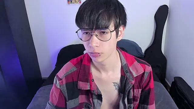 Aventure Twinks online show from October 16, 2025, 7:11 pm