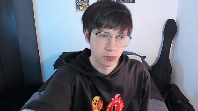 Aventure Twinks online show from February 12, 2026, 4:23 am