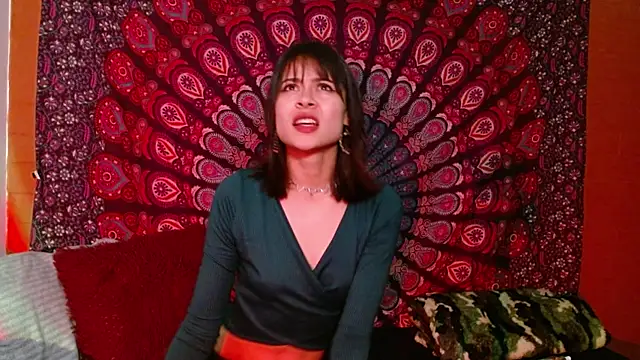 Snapshot of AbbySccott chatting on December 14, 2024, 10:39 pm AbbySccott online show from December 14, 2024, 10:39 pm