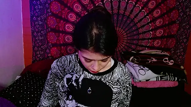 Snapshot of AbbySccott chatting on September 19, 2025, 1:53 am AbbySccott online show from September 19, 2025, 1:53 am