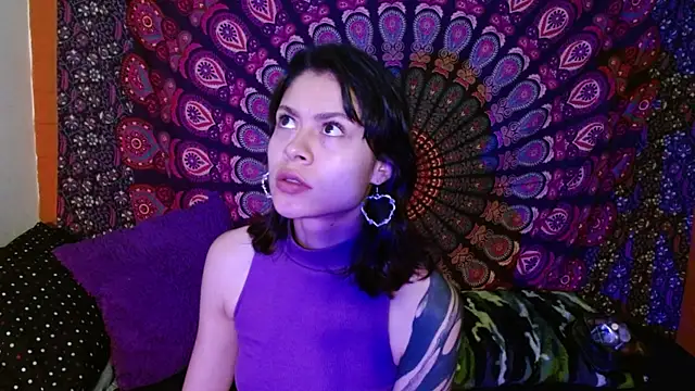 Snapshot of AbbySccott chatting on December 23, 2024, 3:33 pm AbbySccott online show from December 23, 2024, 3:33 pm