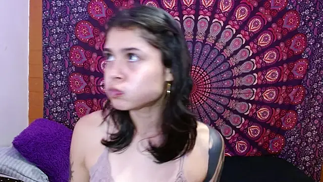 Snapshot of AbbySccott chatting on October 29, 2025, 12:53 am AbbySccott online show from October 29, 2025, 12:53 am