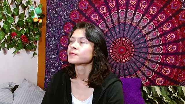 Snapshot of AbbySccott chatting on January 21, 2025, 1:18 am AbbySccott online show from January 21, 2025, 1:18 am