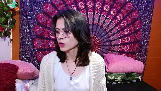 Snapshot of AbbySccott chatting on March 20, 2025, 12:51 am AbbySccott online show from March 20, 2025, 12:51 am