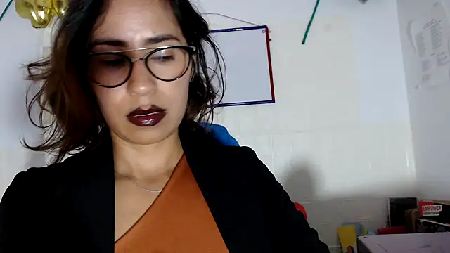 fantasty nylon online show from March 22, 2025, 11:09 pm