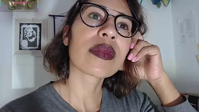 fantasty nylon online show from March 13, 2025, 12:48 am