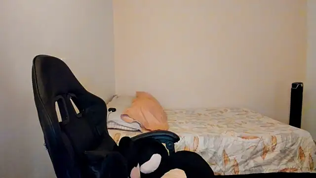 nina pons online show from April 1, 2026, 10:28 pm