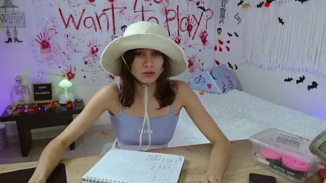 reaLISStic online show from October 14, 2025, 4:29 pm