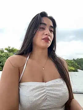 ZarahEvans online show from November 6, 2025, 8:02 pm