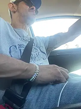 RoodoggXL online show from February 25, 2025, 6:44 pm