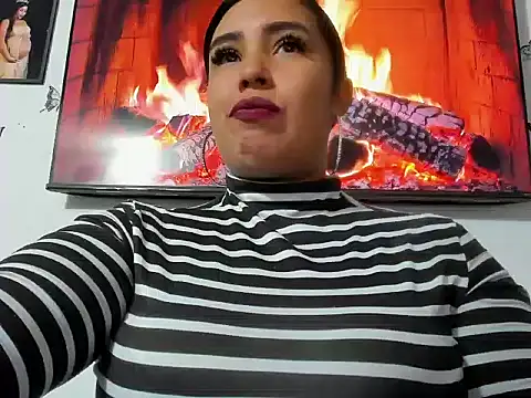 Snapshot of elana_kepler chatting on January 25, 2025, 12:06 am elana kepler online show from January 25, 2025, 12:06 am