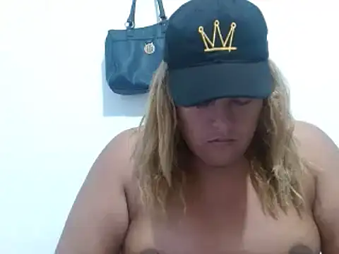 KIARAMARSHALLWELLZ online show from February 10, 2025, 11:25 am