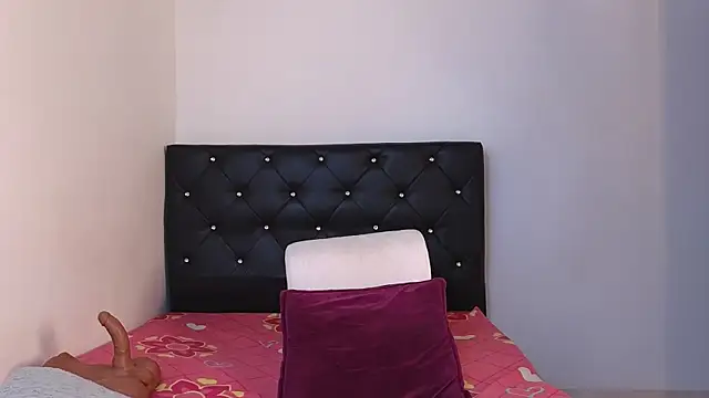 Snapshot of tatiana_big_ass_boobs chatting on January 17, 2026, 8:12 pm tatiana big ass boobs online show from January 17, 2026, 8:12 pm