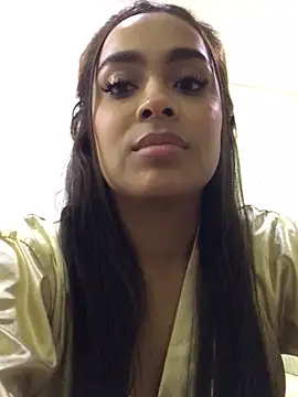 Snapshot of JuanaSimons chatting on March 8, 2025, 2:01 am JuanaSimons online show from March 8, 2025, 2:01 am