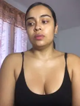 JuanaSimons online show from April 4, 2026, 10:38 pm